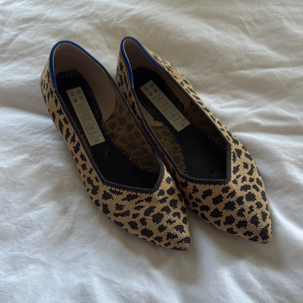 Leopard Print Pointed Toe Women's Flats - Tan and Black